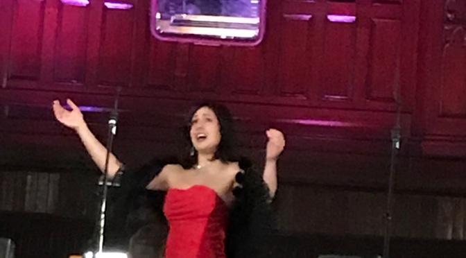 Françoise Singing